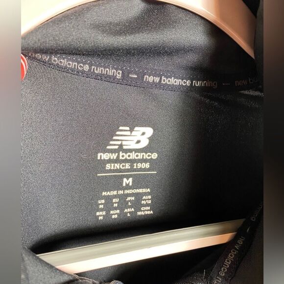 New Balance Black and Blue half zip Sweatshirt - Picture 3 of 7